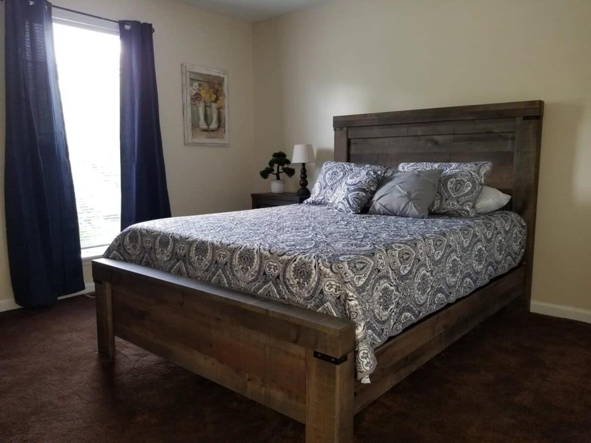 Hébergement de vacances Spacious 3br 2ba, 11 Min To Cummins Falls Park