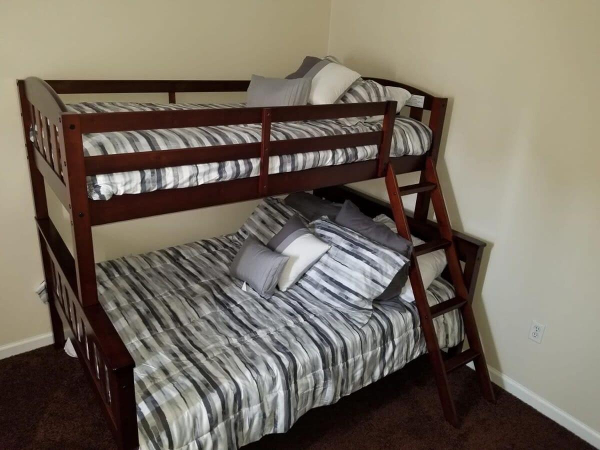Hébergement de vacances Spacious 3br 2ba, 11 Min To Cummins Falls Park